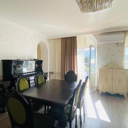Your Home In Tbilisi Bagian luar foto
