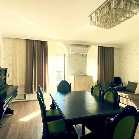 Your Home In Tbilisi Bagian luar foto