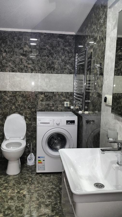 Your Home In Tbilisi Bagian luar foto